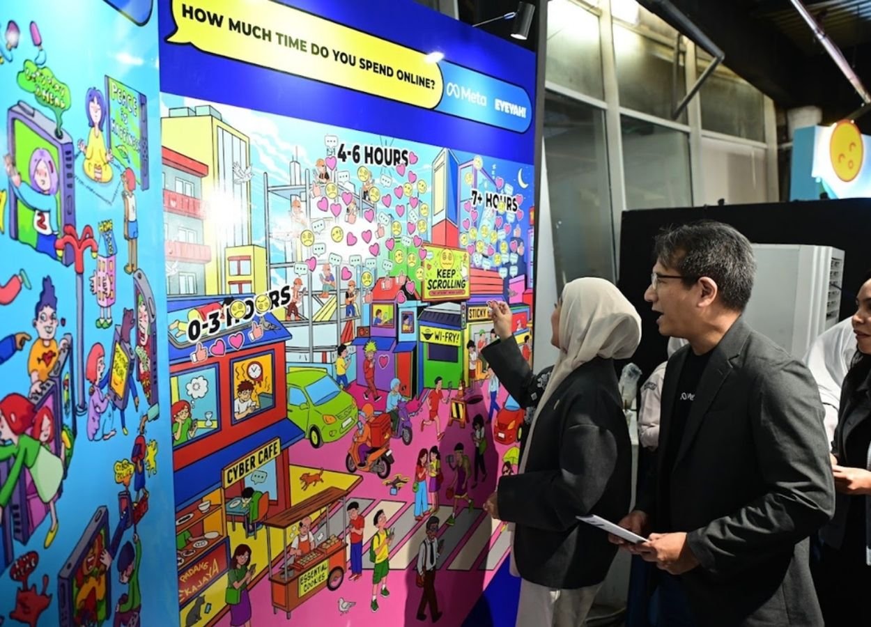 Image Source- infopublik.id - Peringati Hari Anak Nasional 2026, Menkomdigi Resmikan Deklarasi Sekolah Cakap Digital dan Wajibkan Platform Ramah Anak - BeritaWire.com