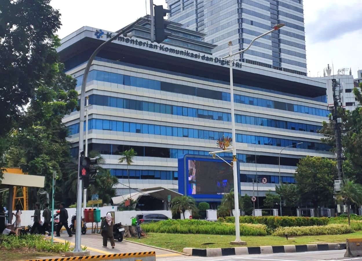 Uji Publik Rancangan Peraturan Menteri Komunikasi dan Digital tentang Organisasi dan Tata Kerja Badan Aksesibilitas Telekomunikasi dan Informasi (BAKTI)