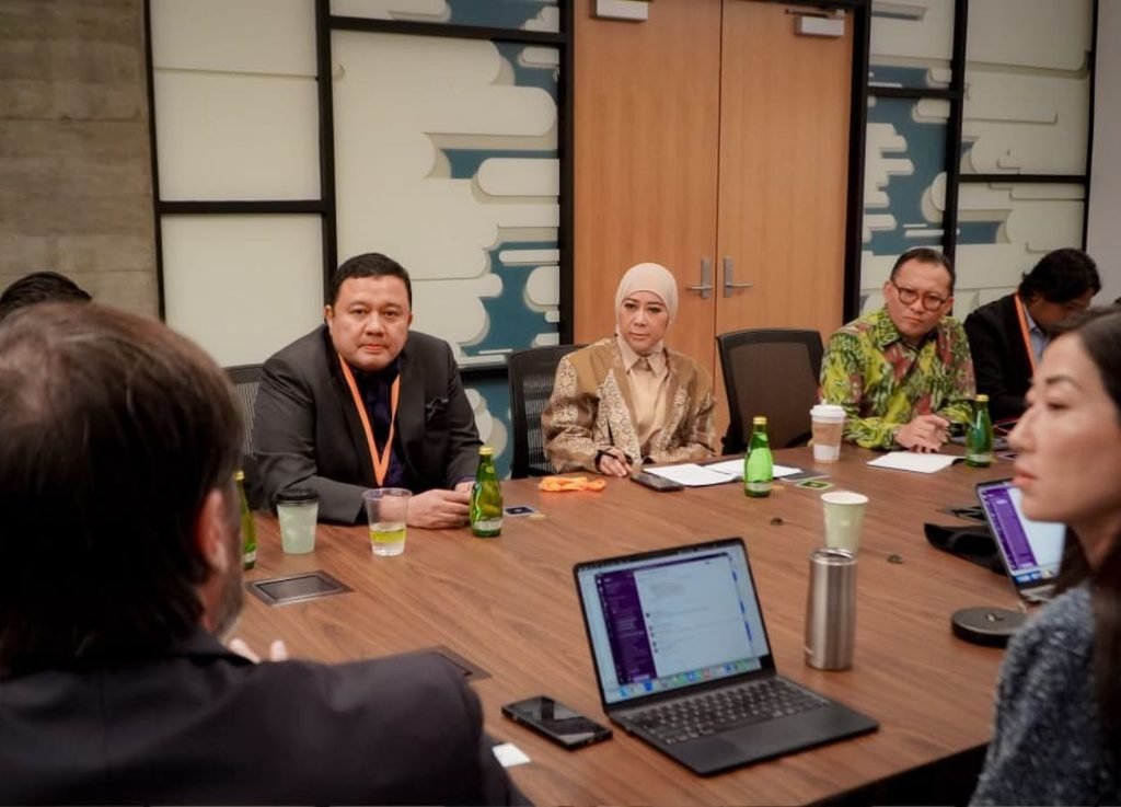 Image Source - infopublik.id - Menkomdigi Tegaskan Aturan Indonesia kepada CEO Roblox - BeritaWire.com