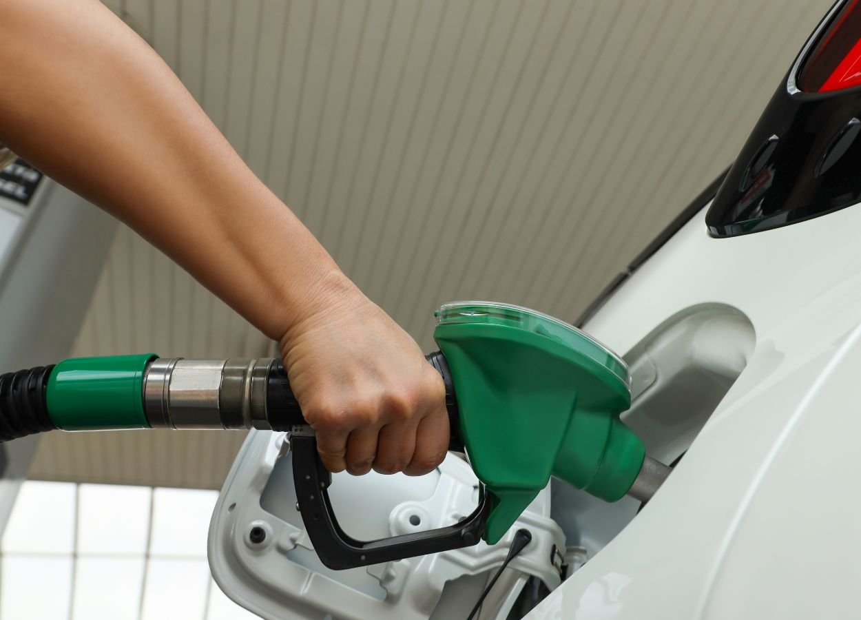 Pertamina Klarifikasi Isu STNK Jadi Syarat Beli BBM Subsidi- BeritaWire.com
