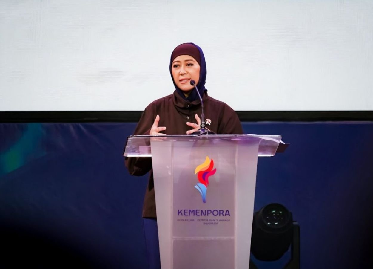 Image Source - infopublik.id - Bicara Digital Leadership, Meutya Hafid Saatnya Anak Muda Menentukan Arah Pemanfaatan AI - BeritaWire.com