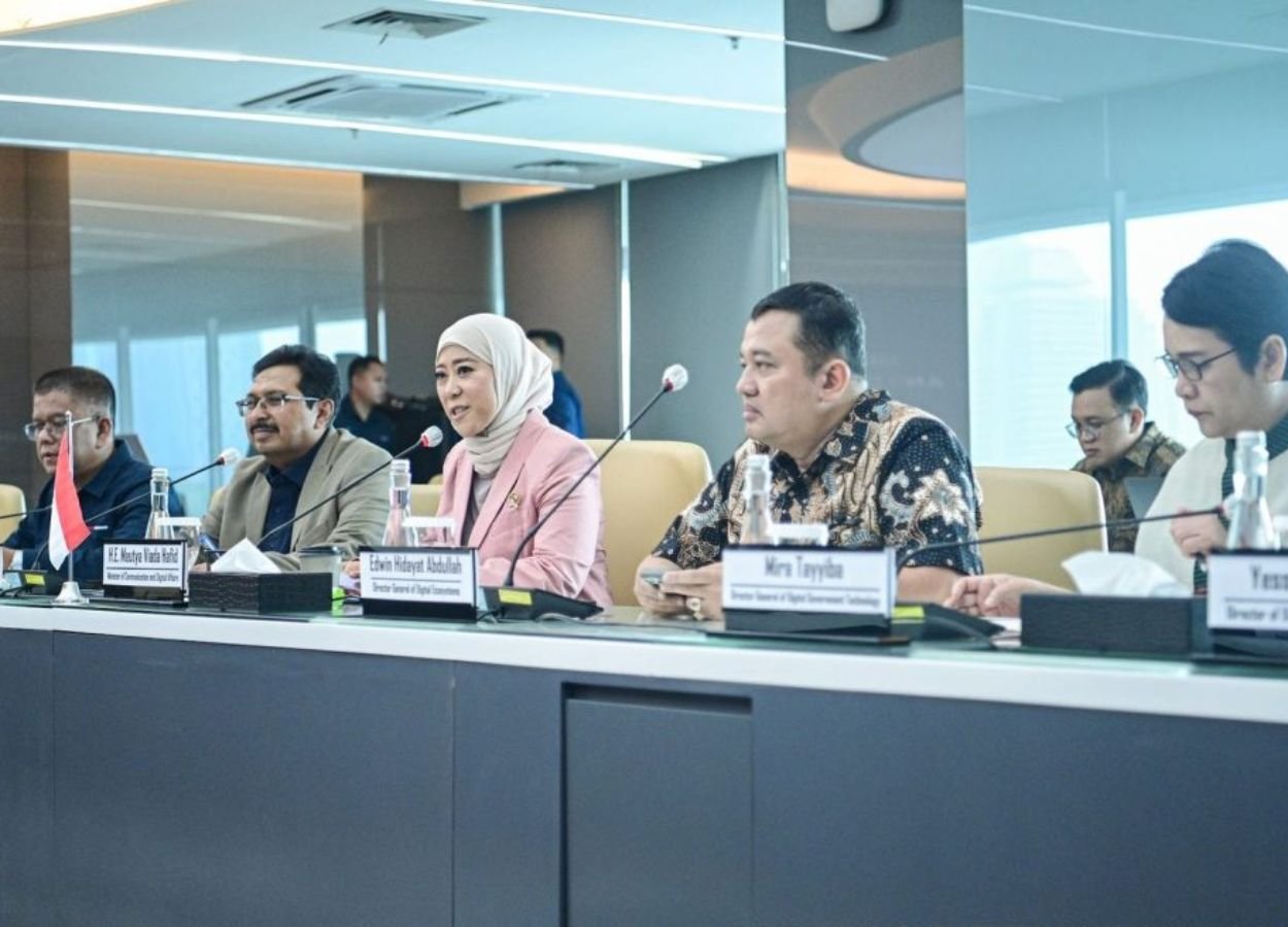 Image Source - infopublik.id - Meutya Hafid Bahas Potensi Kerja Sama Pusat Data dan Infrastruktur Komputasi dengan Finlandia - BeritaWire.com