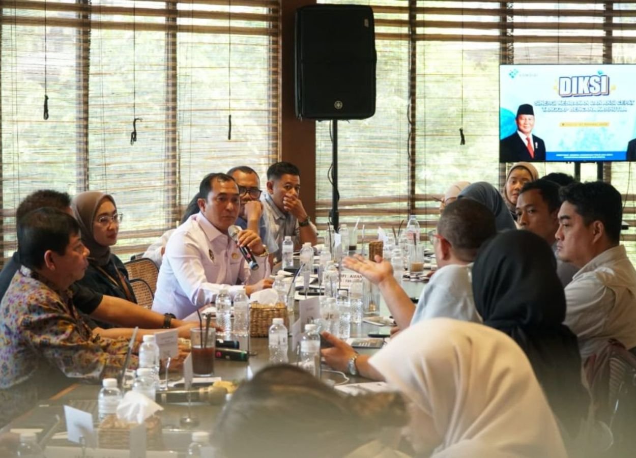 Image Source - infopublik.id - Pemerintah Terus Perkuat Sinergi Pemadaman, Penegakan Hukum, dan Mitigasi Karhutla - BeritaWire.com